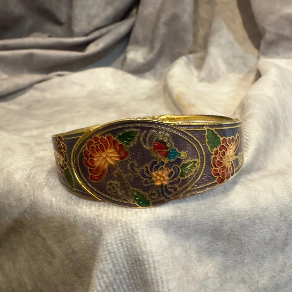 Cloisonne Elegant Gold‎ and Purple Hinged  Floral Bracelet